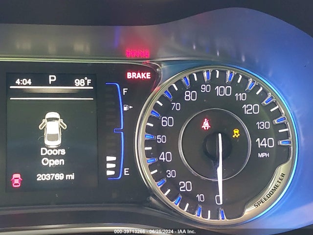 1C3CCCAB5GN175562 Chrysler 200 Limited Platinum