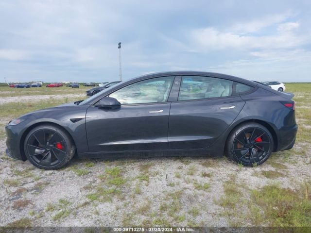 5YJ3E1ET9RF785821 Tesla MODEL 3