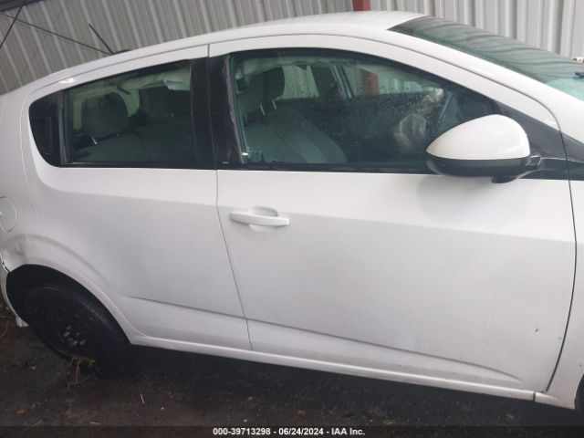 1G1JG6SH2H4144460 Chevrolet Sonic Lt Auto
