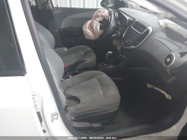1G1JG6SH2H4144460 Chevrolet Sonic Lt Auto