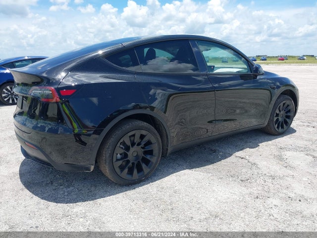 2024 TESLA MODEL Y 7SAYGDED1RF095087 Photo 3