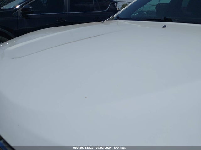 1C4RJEAG7JC277600 Jeep Grand Cherokee Laredo 4x2