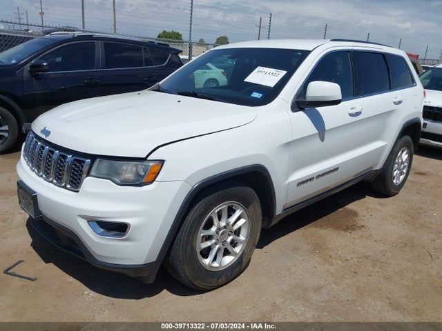 1C4RJEAG7JC277600 Jeep Grand Cherokee Laredo 4x2