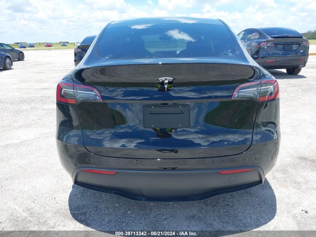 Tesla Model Y Long Range/rwd 2024 7SAYGDED6RF085011 Image 16