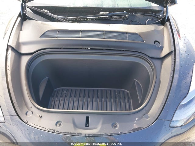 2024 TESLA MODEL Y 7SAYGDED8RF091327 Photo 9