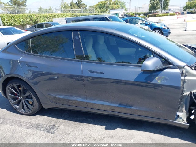 Tesla Model 3 Long Range/performance 2018 5YJ3E1EB5JF147478 Image 14