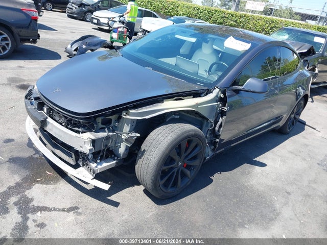 Tesla Model 3 Long Range/performance 2018 5YJ3E1EB5JF147478 Image 2
