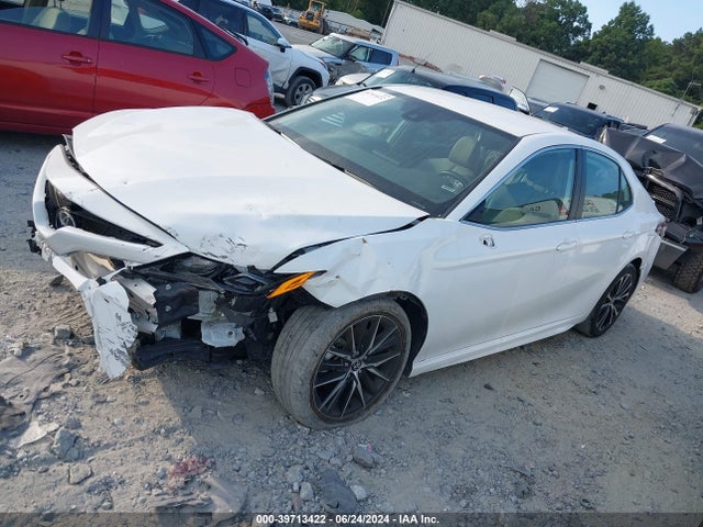 Toyota CAMRY SE 2022 4T1G11AK8NU703231 Image 2