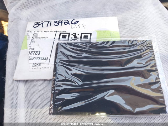 2024 TESLA MODEL Y 7SAYGDEE0RA289888 Photo 10