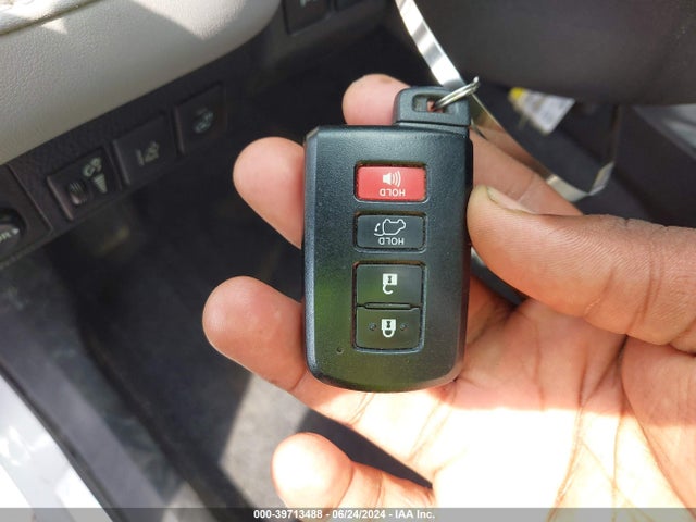 Toyota Rav4 Platinum 2017 2T3DFREV7HW550294 Image 11