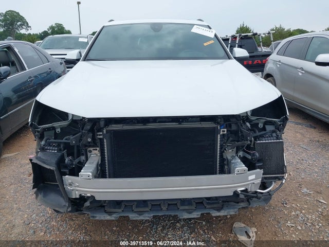 WA1VAAF77KD028266 Audi Q7 55 Premium