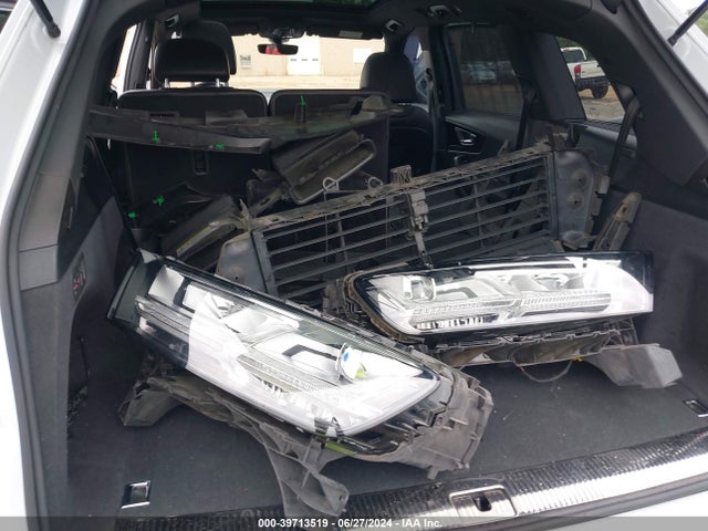 WA1VAAF77KD028266 Audi Q7 55 Premium