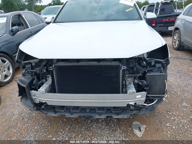 WA1VAAF77KD028266 Audi Q7 55 Premium