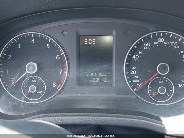 1VWAT7A32FC029940 Volkswagen Passat 1.8t Wolfsburg Edition
