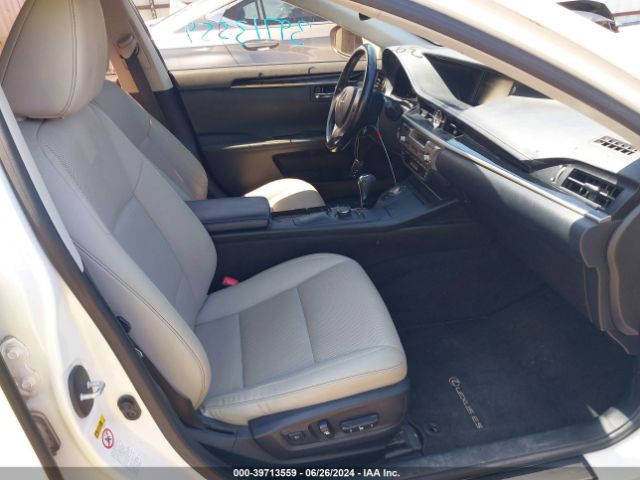 JTHBK1GG8F2208831 Lexus ES 350