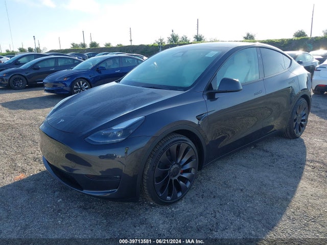 2024 TESLA MODEL Y 7SAYGDEF1RA266290 Photo 1