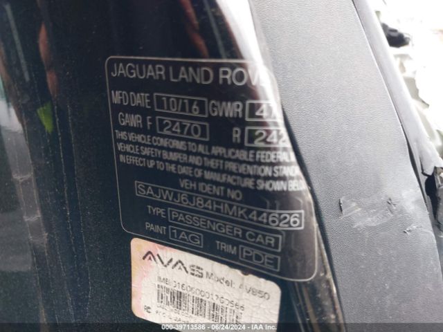 2017 JAGUAR F-TYPE SAJWJ6J84HMK44626 Photo 8
