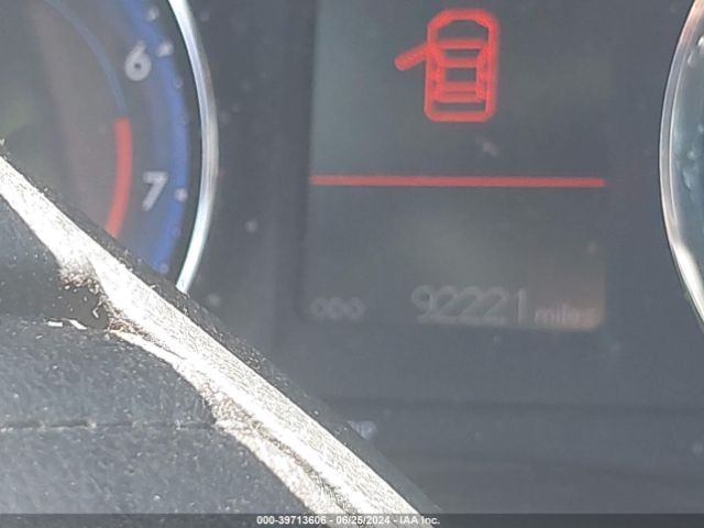 2T1BURHEXKC185703 Toyota COROLLA LE