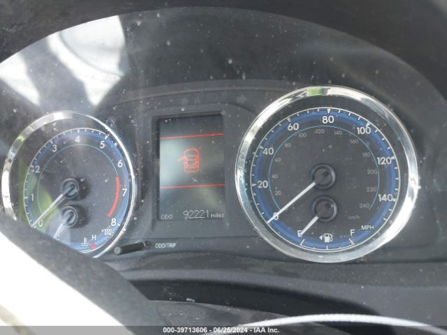 2T1BURHEXKC185703 Toyota COROLLA LE