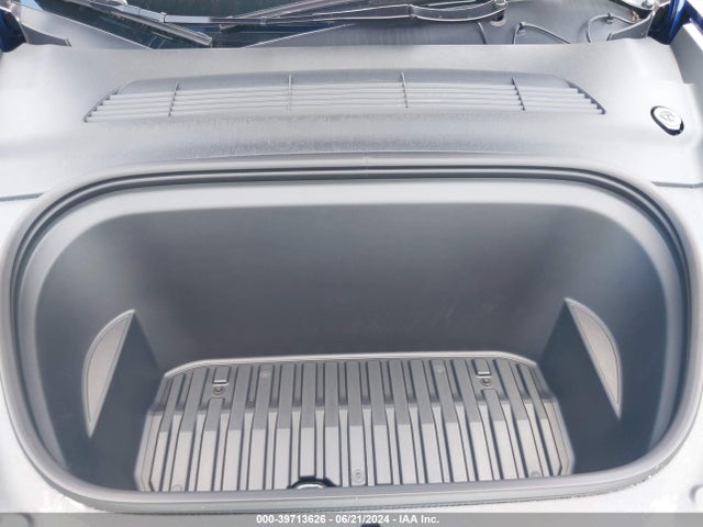 2024 TESLA MODEL Y 7SAYGDEF1RA273742 Photo 9