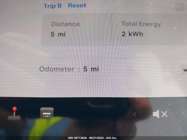 2024 TESLA MODEL Y 7SAYGDEF1RA273742 Photo 6