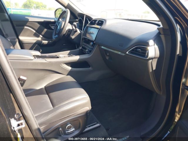 2020 JAGUAR F-PACE SADCJ2FX6LA622695 Photo 4