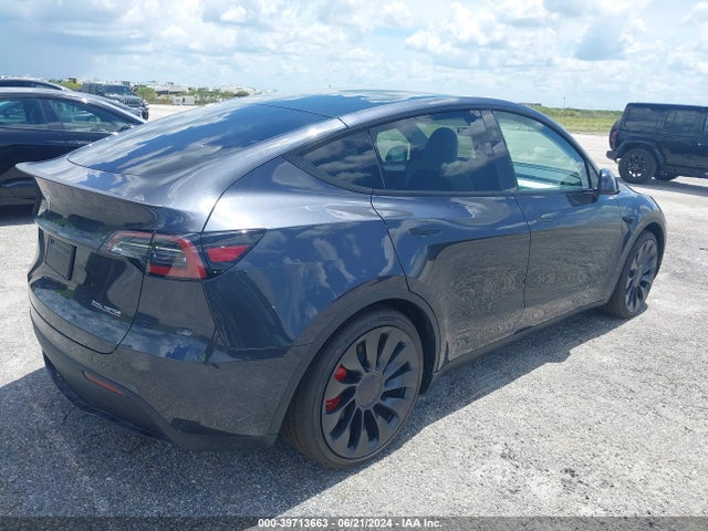 2024 TESLA MODEL Y 7SAYGDEF1RA275409 Photo 3