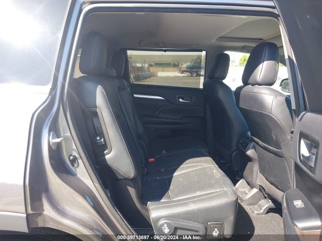 Toyota Highlander Xle 2018 5TDKZRFH1JS550306 Image 8
