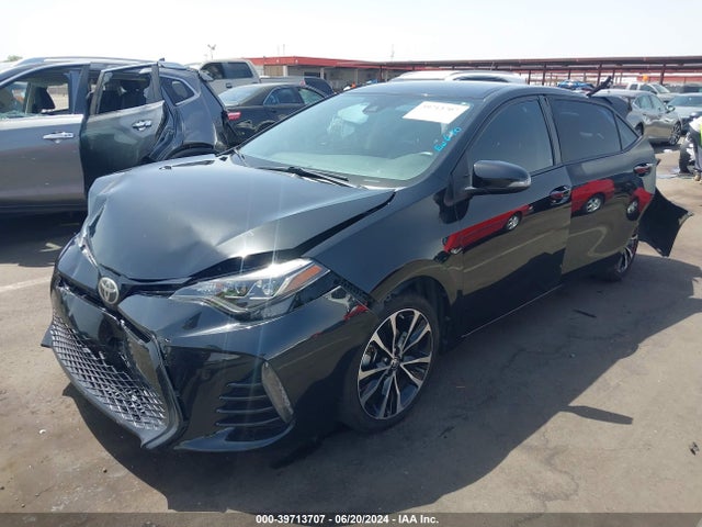 Toyota COROLLA SE 2017 2T1BURHE8HC940579 Image 2