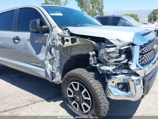 Toyota Tundra Sr5 5.7l V8 2018 5TFDY5F12JX774718 Image 6