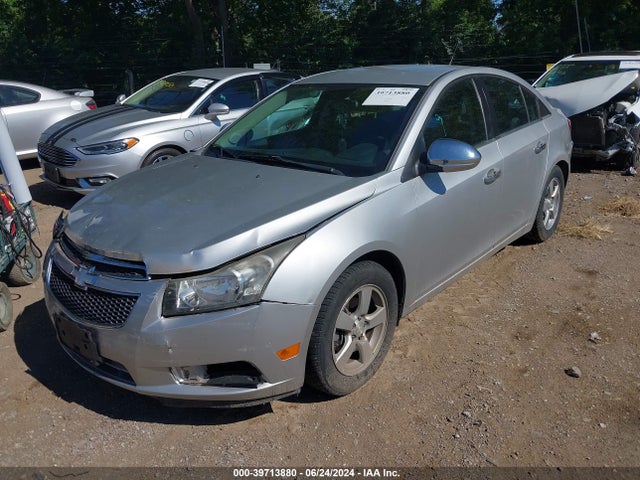 Chevrolet Cruze 1lt Auto 2014 1G1PC5SB0E7125587 Image 2
