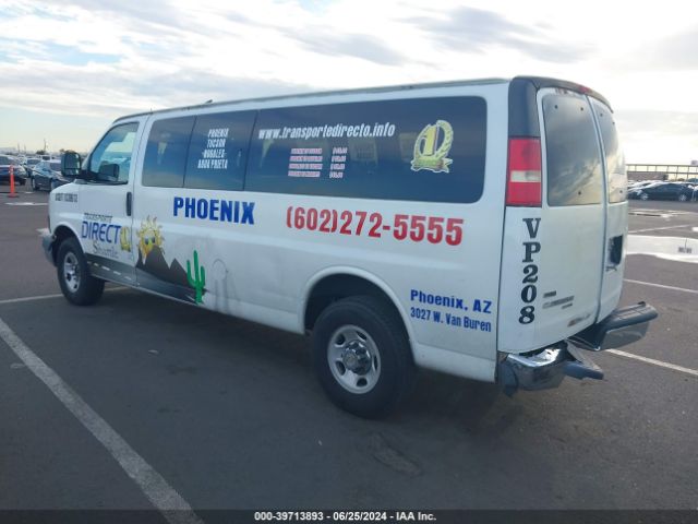 2014 GMC SAVANA 3500 1GJZ71FA2E1164143 Photo 2