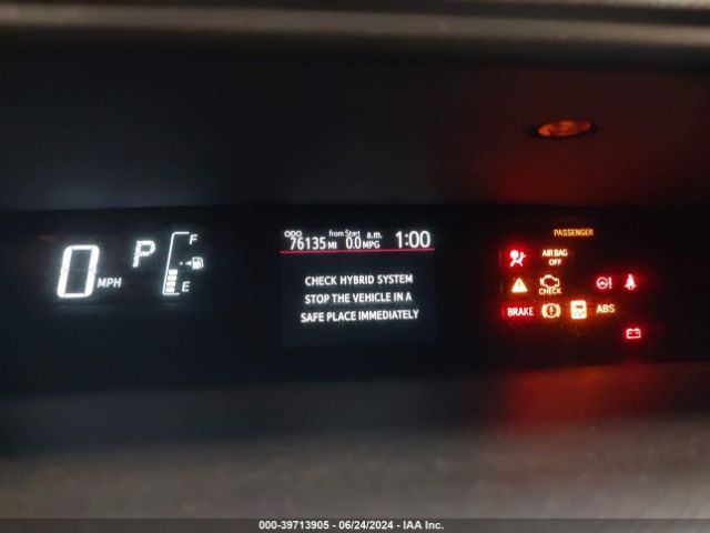 JTDKDTB32F1106555 Toyota Prius C One