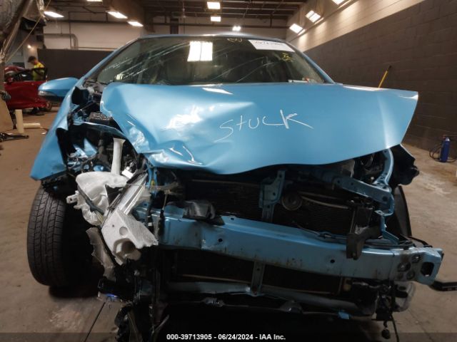 JTDKDTB32F1106555 Toyota Prius C One