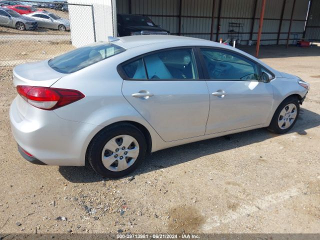 3KPFK4A73JE213959 KIA FORTE LX