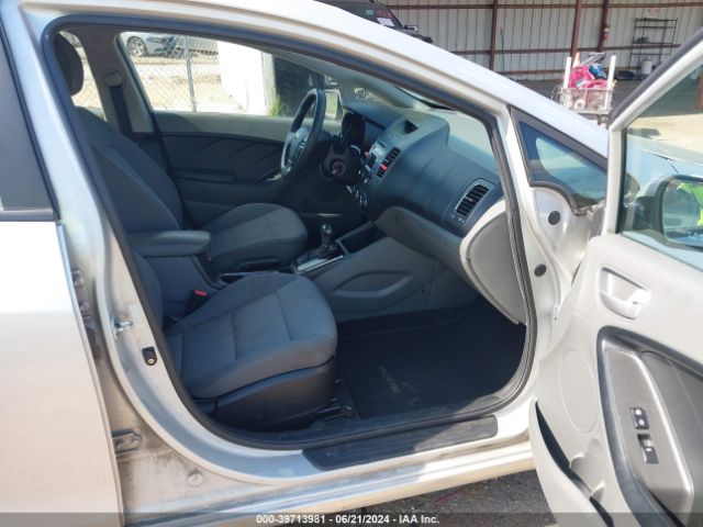 3KPFK4A73JE213959 KIA FORTE LX