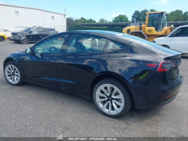 2022 TESLA MODEL 3 5YJ3E1EB0NF121151 Photo 2