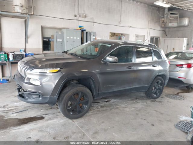 1C4PJMCS2FW685690 Jeep Cherokee Latitude