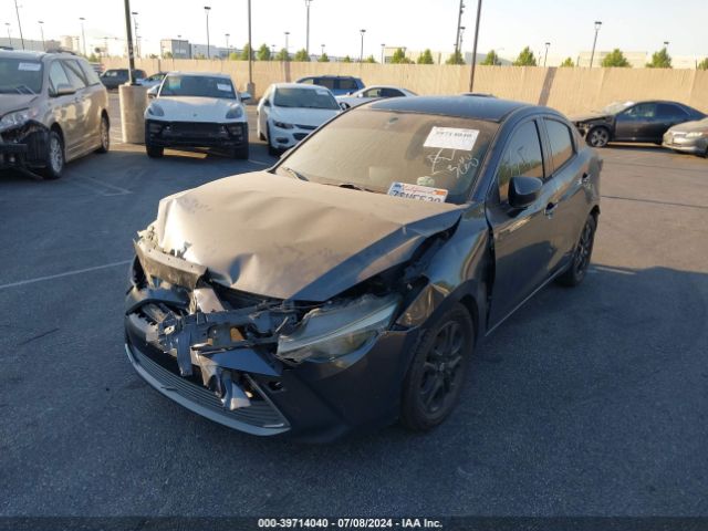 3MYDLBZVXGY129965 Scion IA