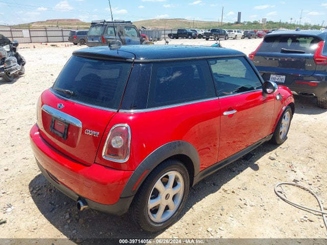 2009 MINI COOPER WMWMF33519TT68382 Photo 3
