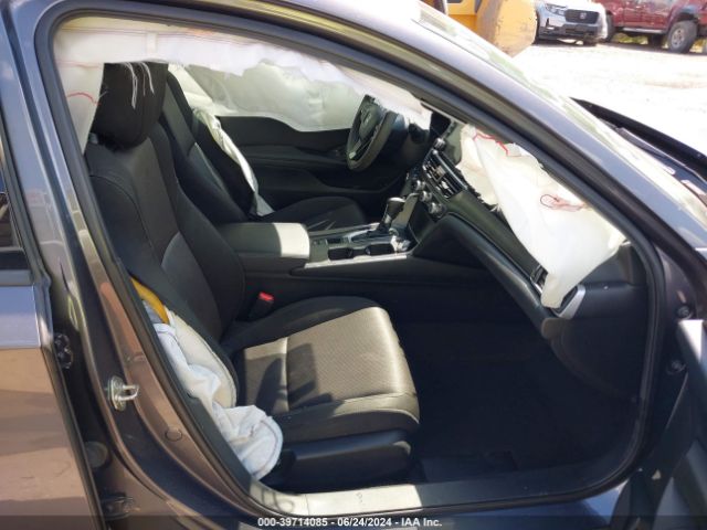 1HGCV1F12KA174817 Honda ACCORD LX