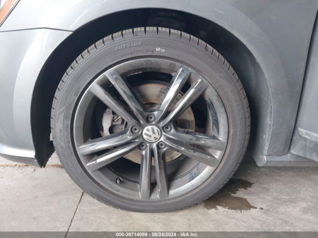 1VWAT7A30GC003709 Volkswagen Passat 1.8t S