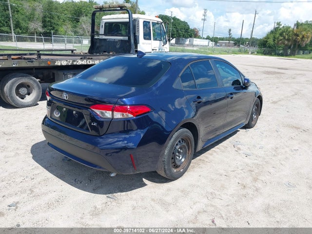 Toyota COROLLA LE 2022 5YFEPMAE7NP291581 Image 4