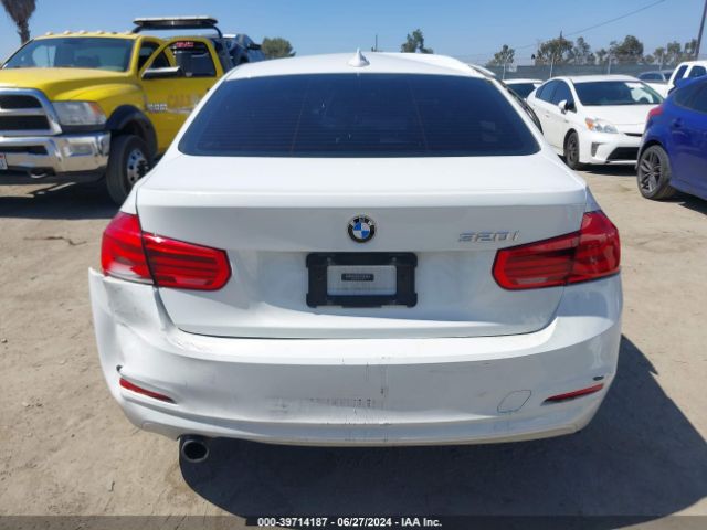 WBA8A9C54GK618459 BMW 320i