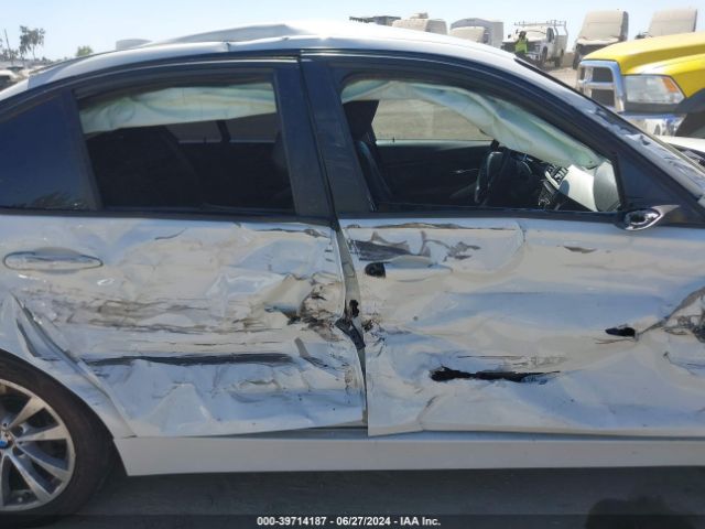 WBA8A9C54GK618459 BMW 320i