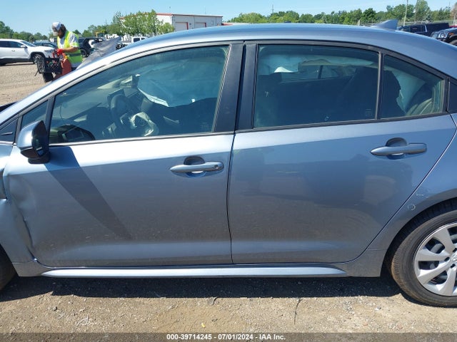Toyota COROLLA LE 2022 JTDEPMAE0NJ208562 Image 14