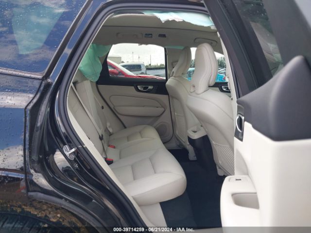 YV4L12RL2R1861199 Volvo Xc60 B5 Plus Dark Theme