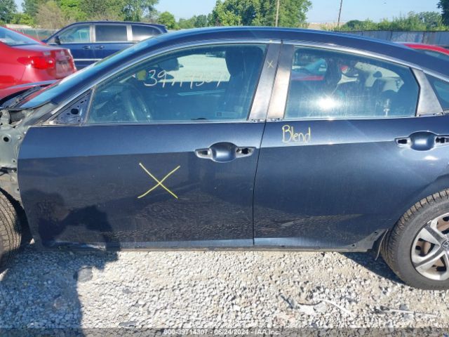 2HGFC2F5XHH522207 Honda Civic Lx