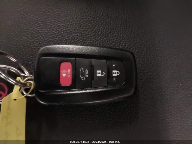 Toyota Highlander Xle 2021 5TDGZRBH2MS073062 Image 11