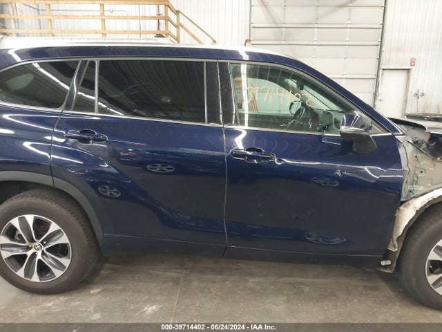 Toyota Highlander Xle 2021 5TDGZRBH2MS073062 Image 14